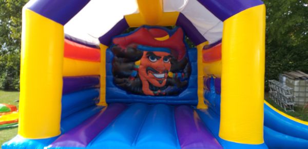 Chateau gonflable pour petit