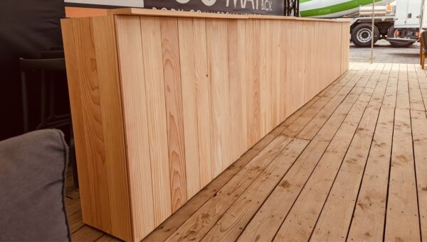 Bar en bois (coin)