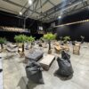 Phot de la table basse en bois brut en location