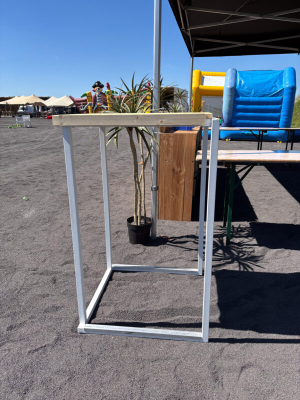 Table mange de bout blanche avec tablette en bois
