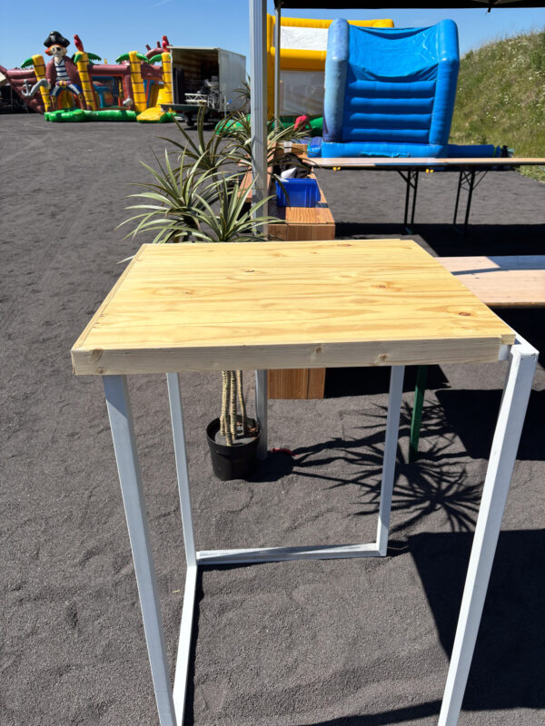 Table mange de bout blanche avec tablette en bois