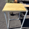 Table mange de bout blanche avec tablette en bois