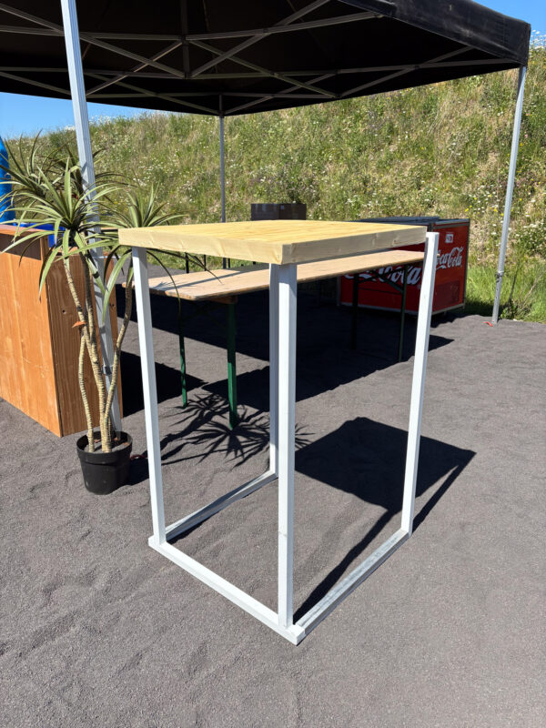 Table mange de bout blanche avec tablette en bois